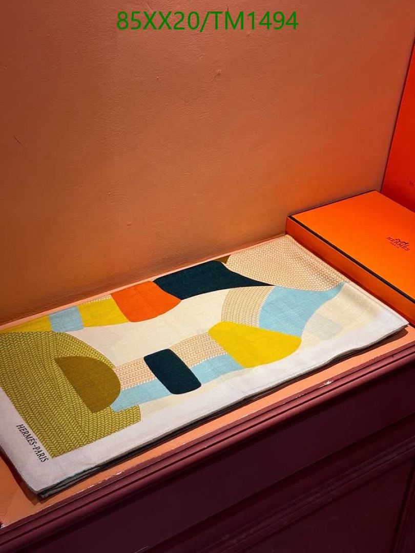 Hermes-Scarf Code: TM1494 $: 85USD