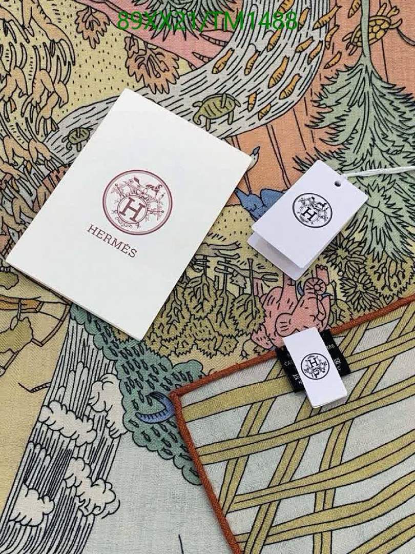 Hermes-Scarf Code: TM1488 $: 89USD