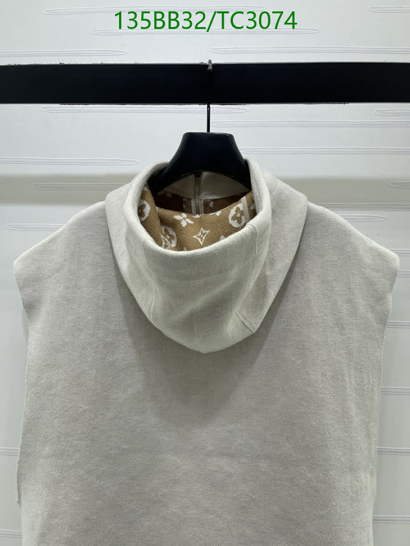 LV-Clothing Code: TC3074 $: 135USD