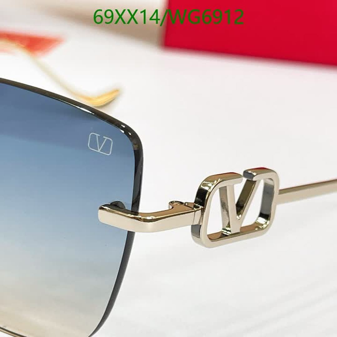 Valentino-Glasses Code: WG6912 $: 69USD