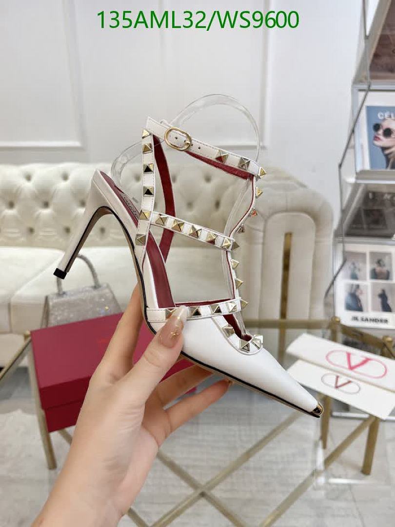 Valentino-Women Shoes Code: WS9600 $: 135USD