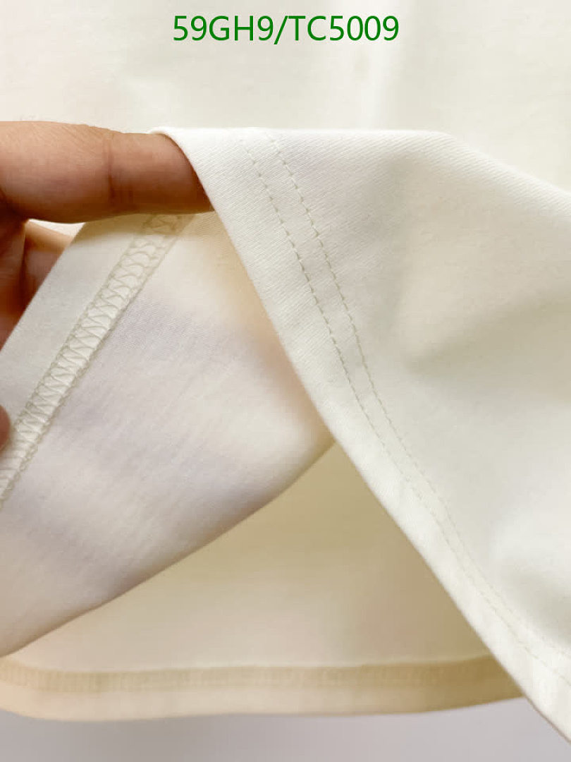 Burberry-Clothing Code: TC5009 $: 59USD