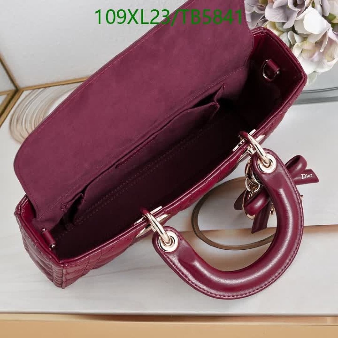 Dior-Bag-4A Quality Code: TB5841 $: 109USD