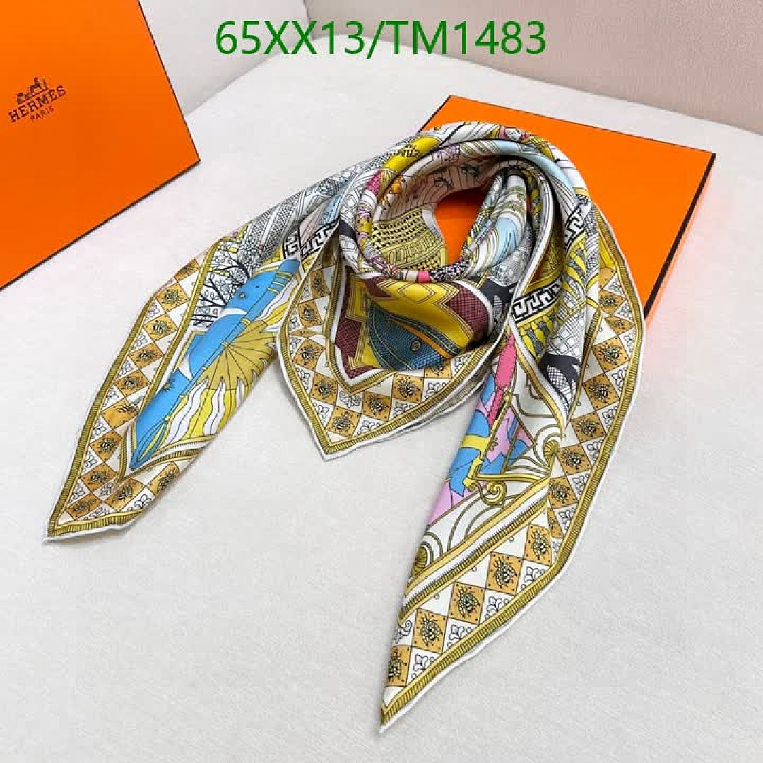 Hermes-Scarf Code: TM1483 $: 65USD