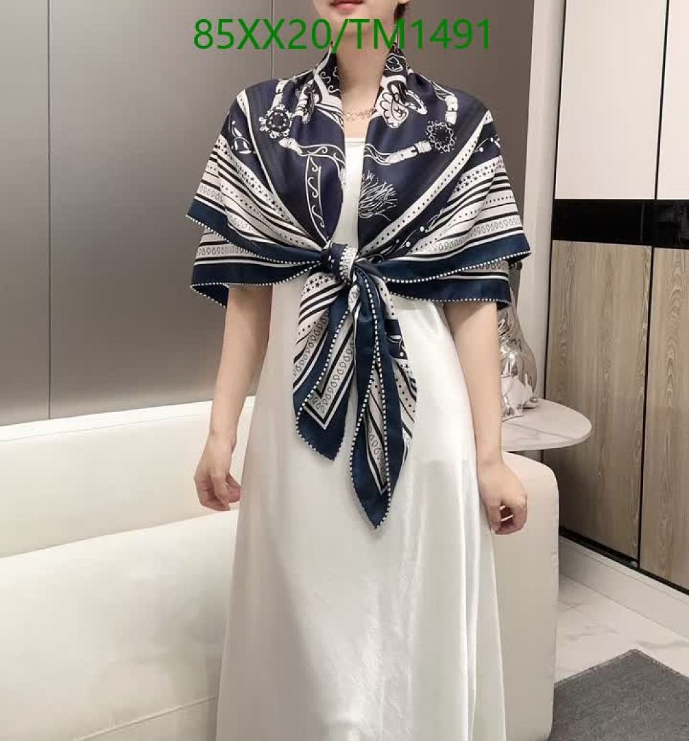 Hermes-Scarf Code: TM1491 $: 85USD