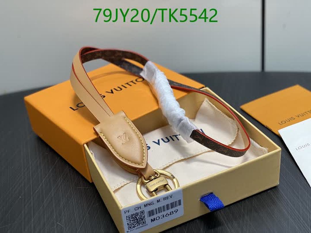 LV-Key pendant Code: TK5542 $: 79USD
