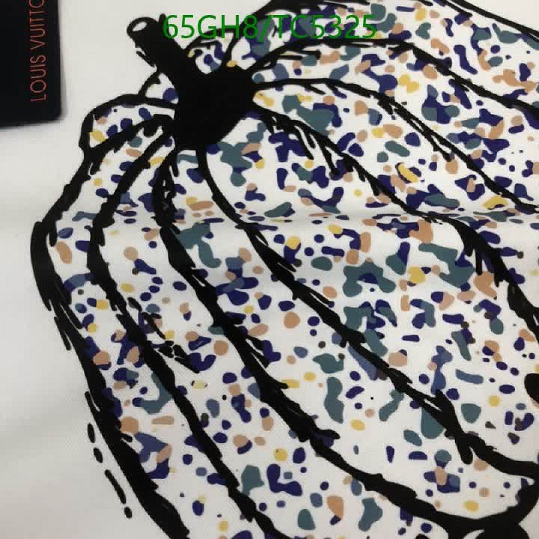 LV-Clothing Code: TC5325 $: 65USD