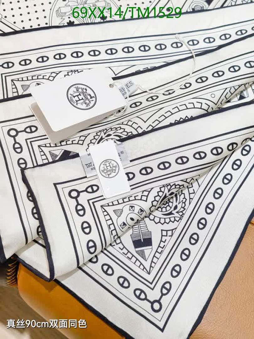 Hermes-Scarf Code: TM1529 $: 69USD