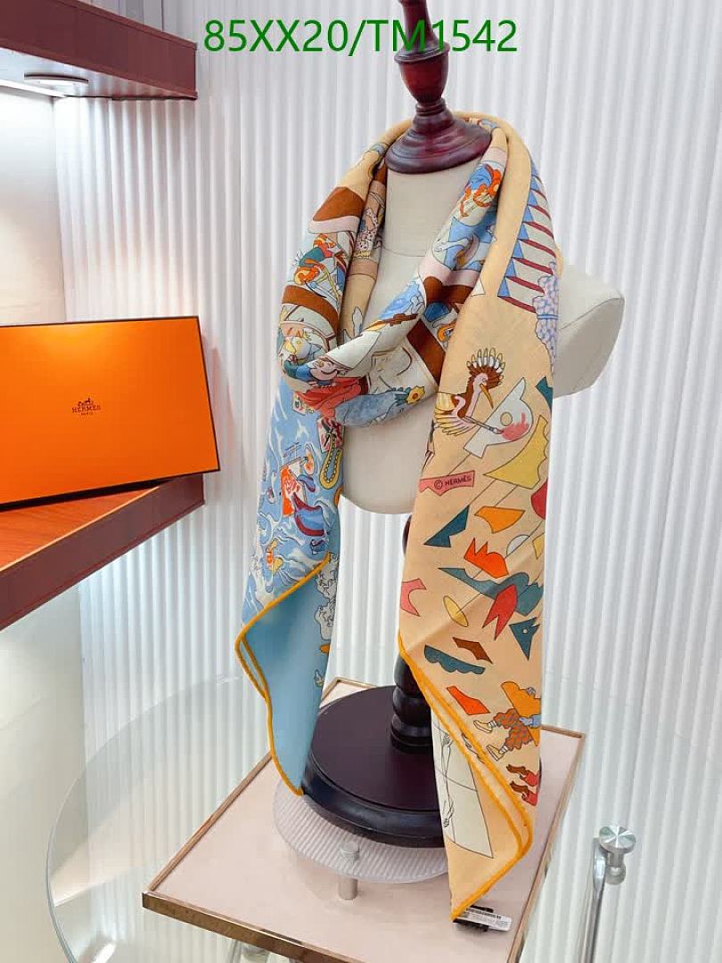 Hermes-Scarf Code: TM1542 $: 85USD
