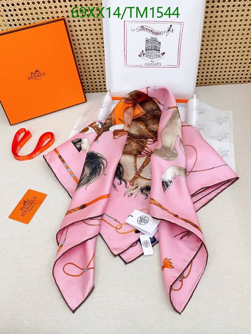 Hermes-Scarf Code: TM1544 $: 69USD