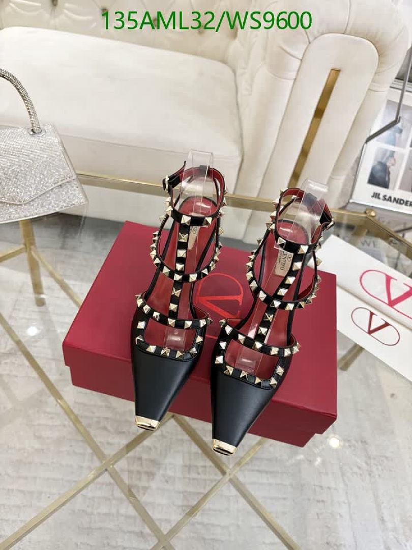 Valentino-Women Shoes Code: WS9600 $: 135USD