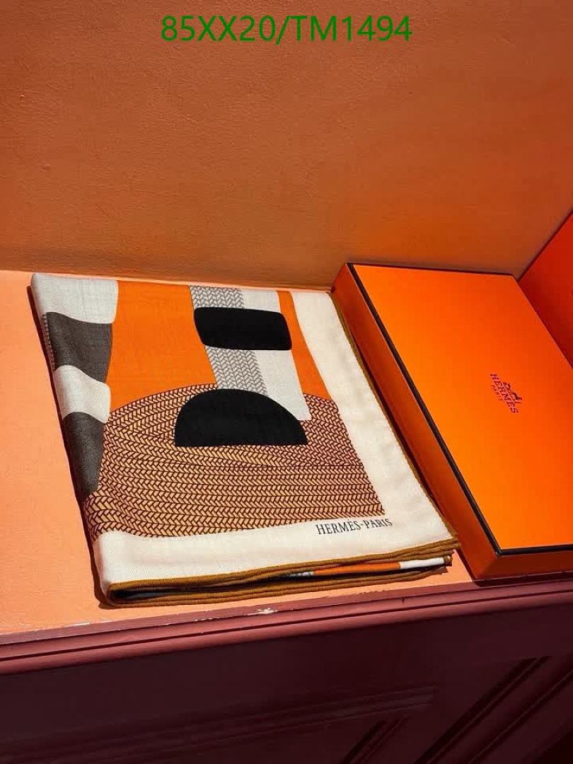 Hermes-Scarf Code: TM1494 $: 85USD