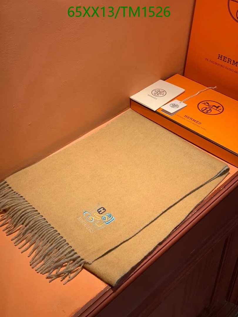Hermes-Scarf Code: TM1526 $: 65USD