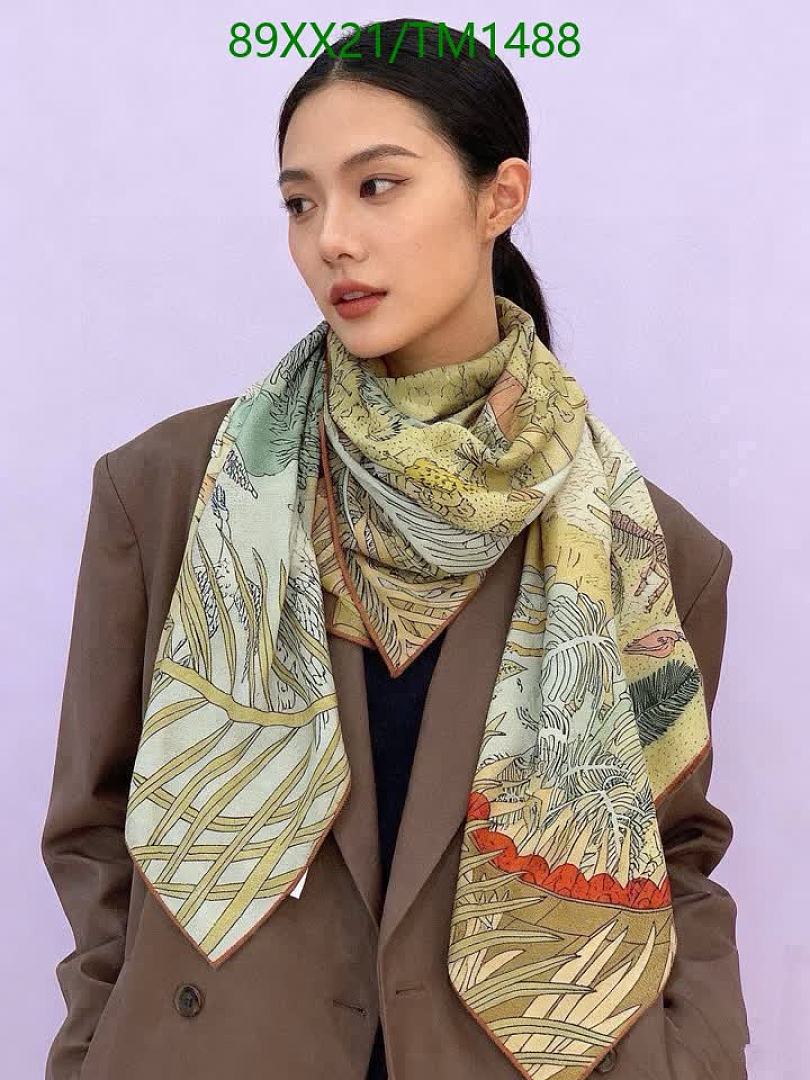 Hermes-Scarf Code: TM1488 $: 89USD