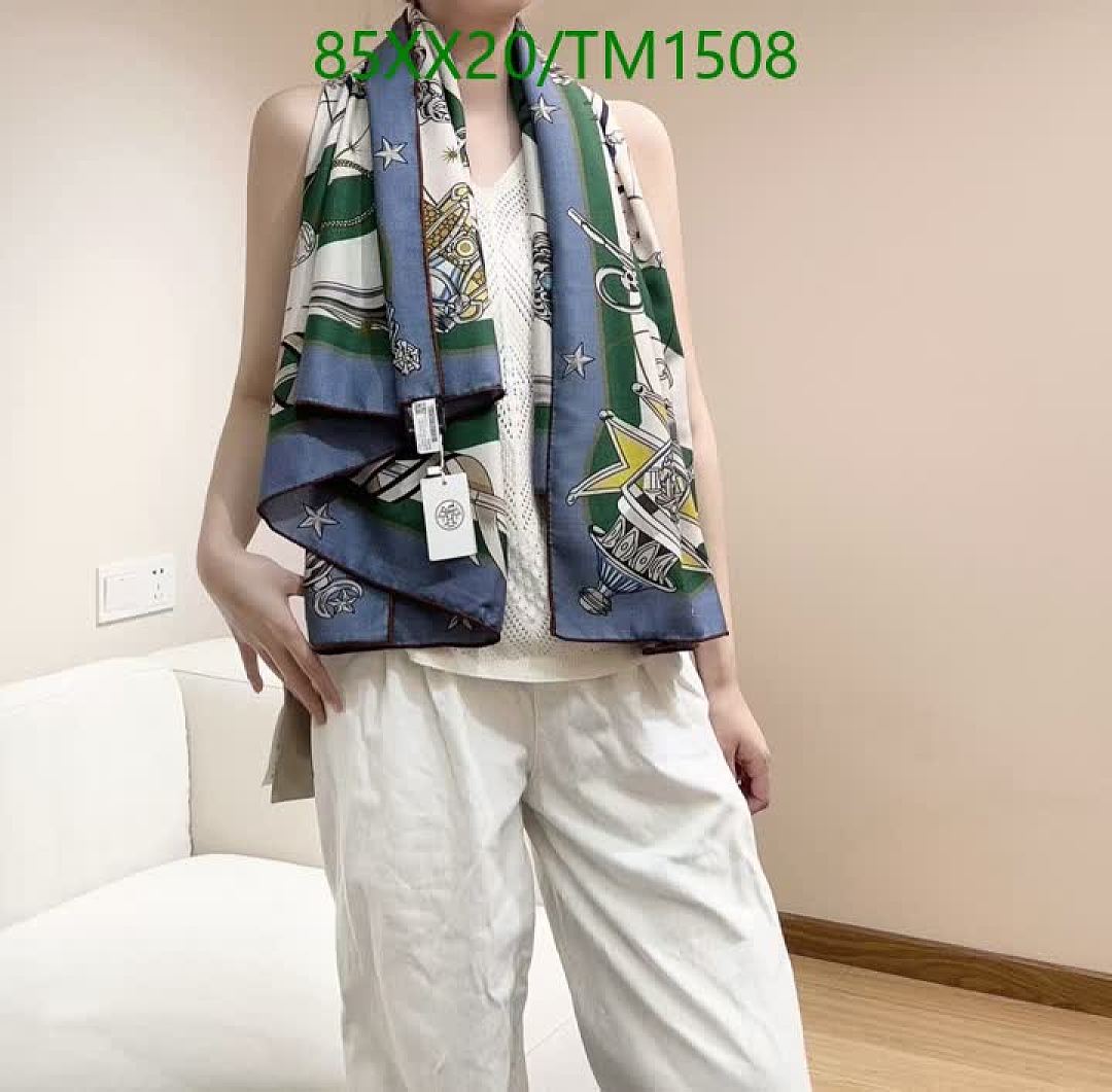 Hermes-Scarf Code: TM1508 $: 85USD