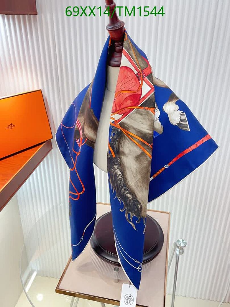 Hermes-Scarf Code: TM1544 $: 69USD