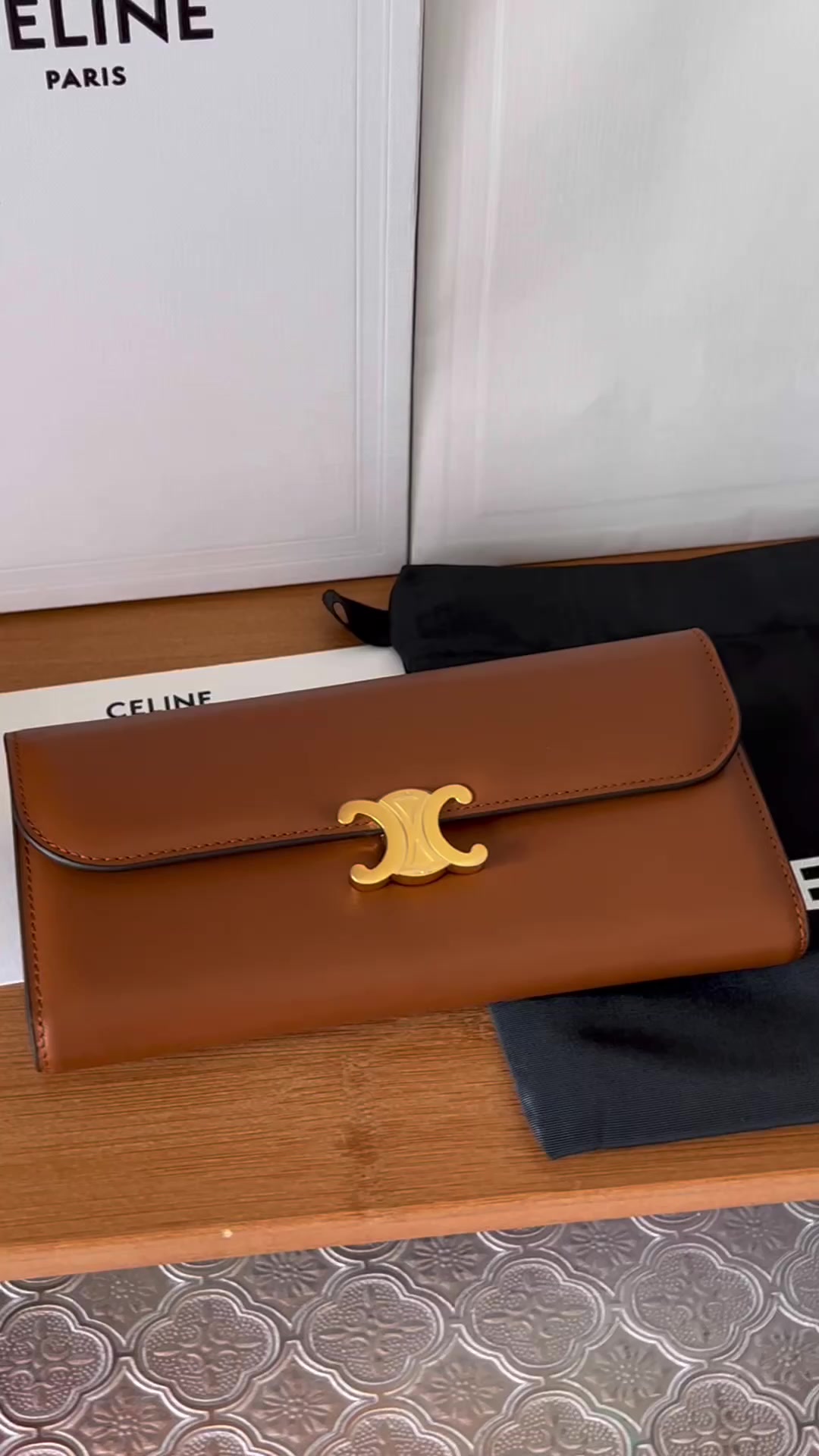 Celine-Wallet-Mirror Quality Code: WT6994 $: 119USD