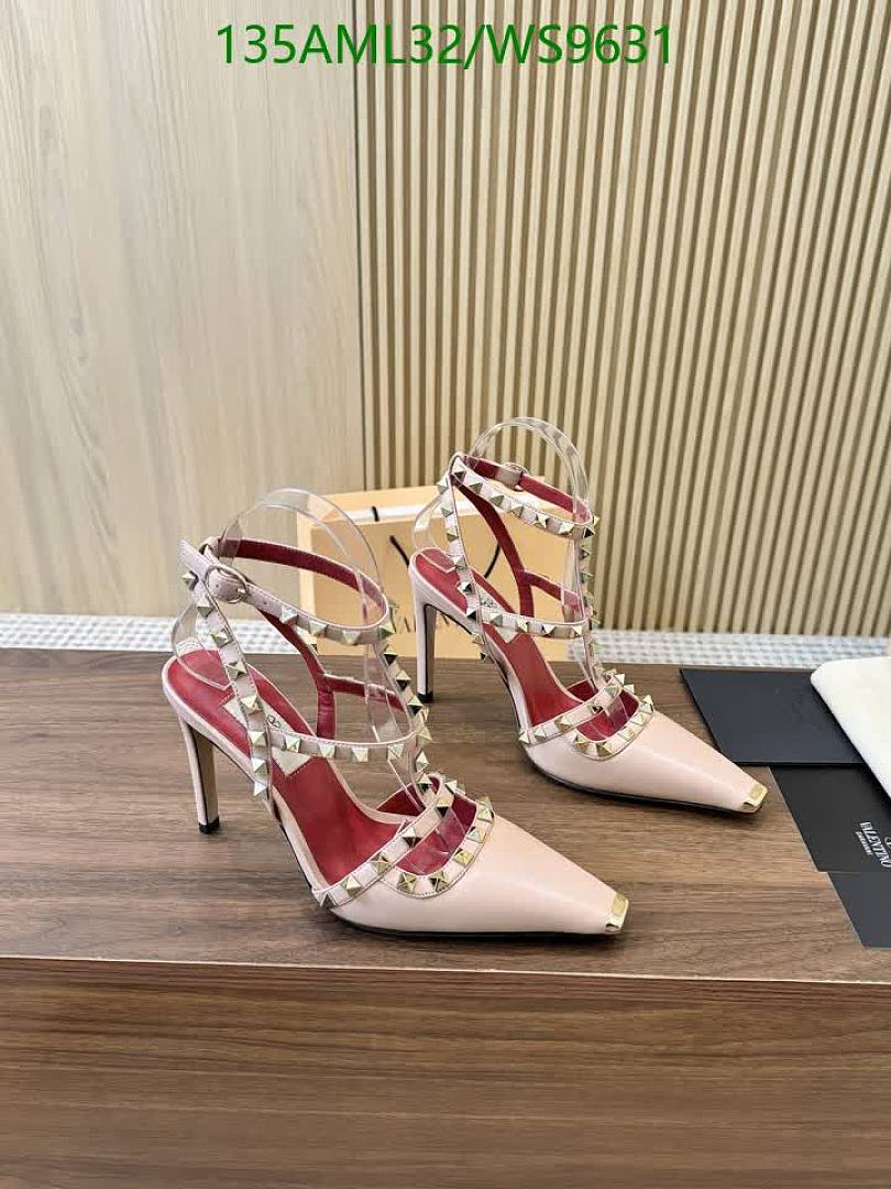 Valentino-Women Shoes Code: WS9631 $: 135USD