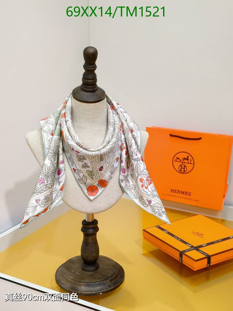 Hermes-Scarf Code: TM1521 $: 69USD