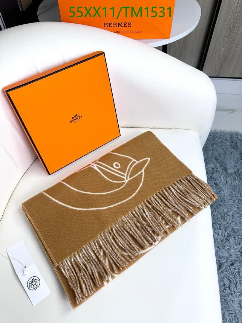 Hermes-Scarf Code: TM1531 $: 55USD