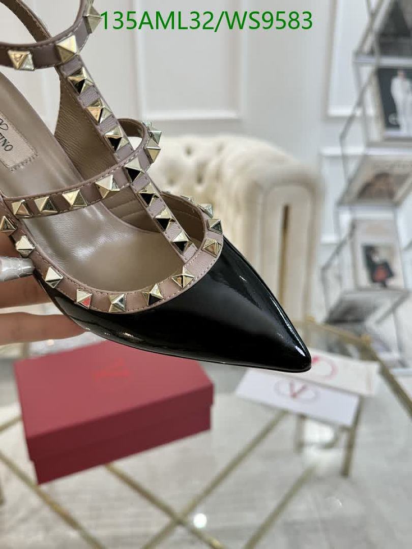 Valentino-Women Shoes Code: WS9583 $: 135USD