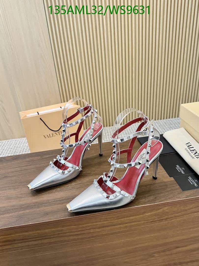 Valentino-Women Shoes Code: WS9631 $: 135USD