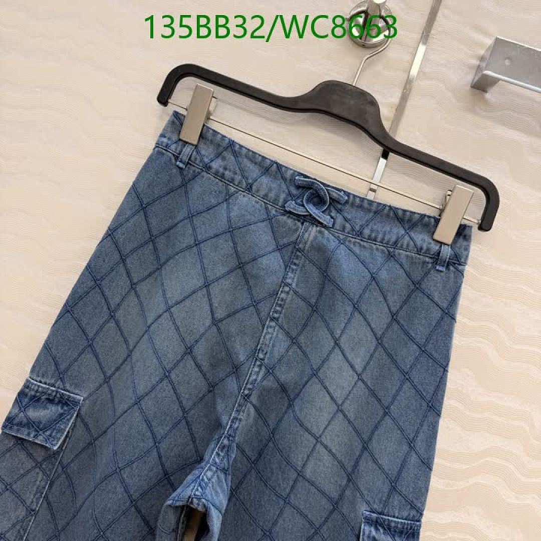 Chanel-Clothing Code: WC8663 $: 135USD
