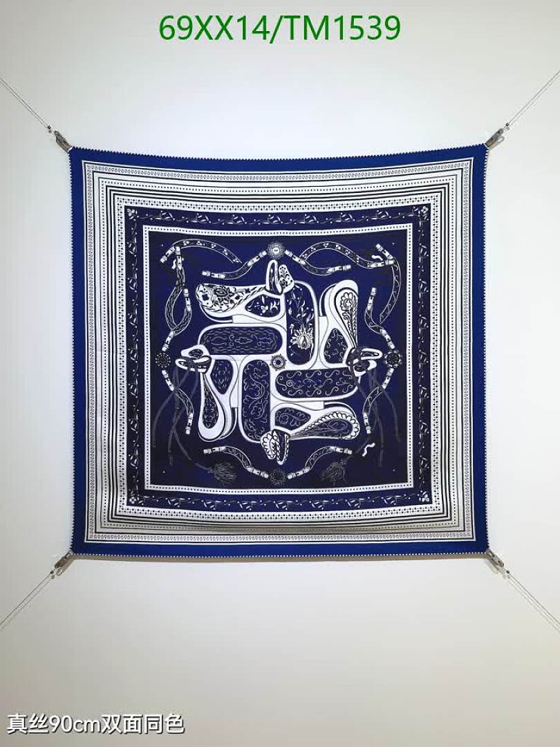 Hermes-Scarf Code: TM1539 $: 69USD