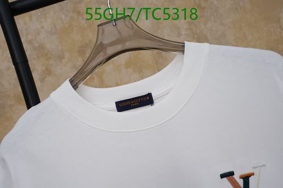 LV-Clothing Code: TC5318 $: 55USD
