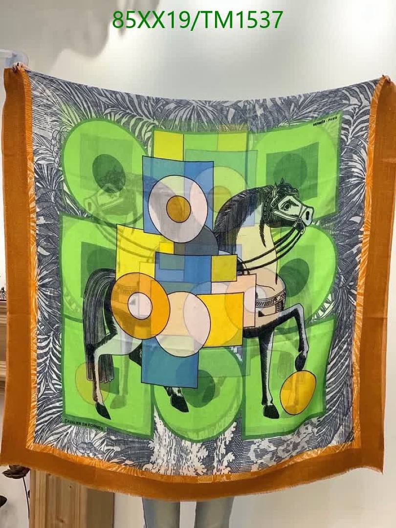 Hermes-Scarf Code: TM1537 $: 85USD