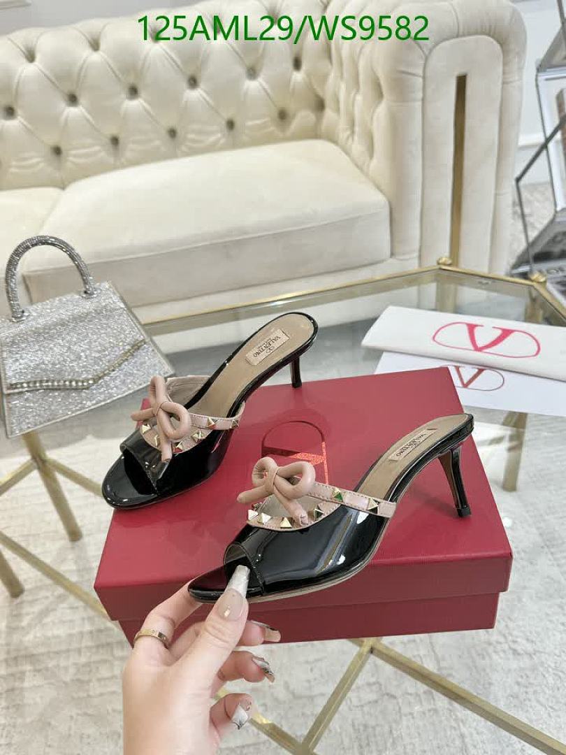 Valentino-Women Shoes Code: WS9582 $: 125USD