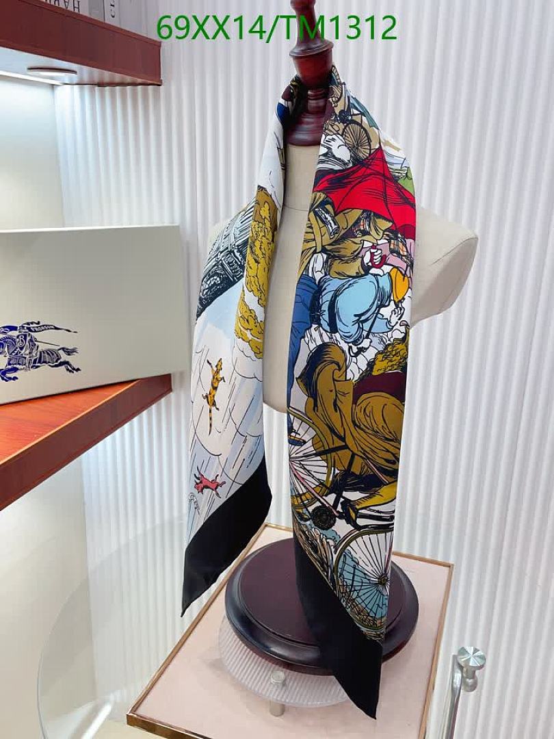 Burberry-Scarf Code: TM1312 $: 69USD