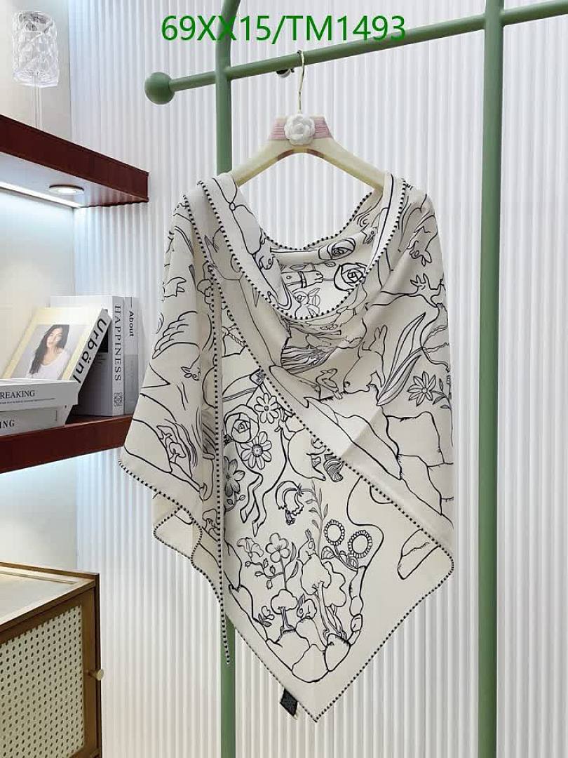 Hermes-Scarf Code: TM1493 $: 69USD