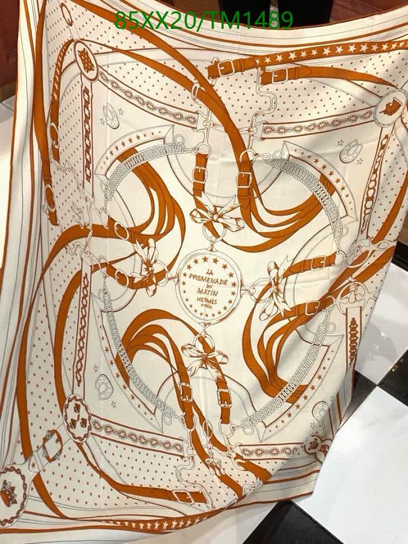 Hermes-Scarf Code: TM1489 $: 85USD