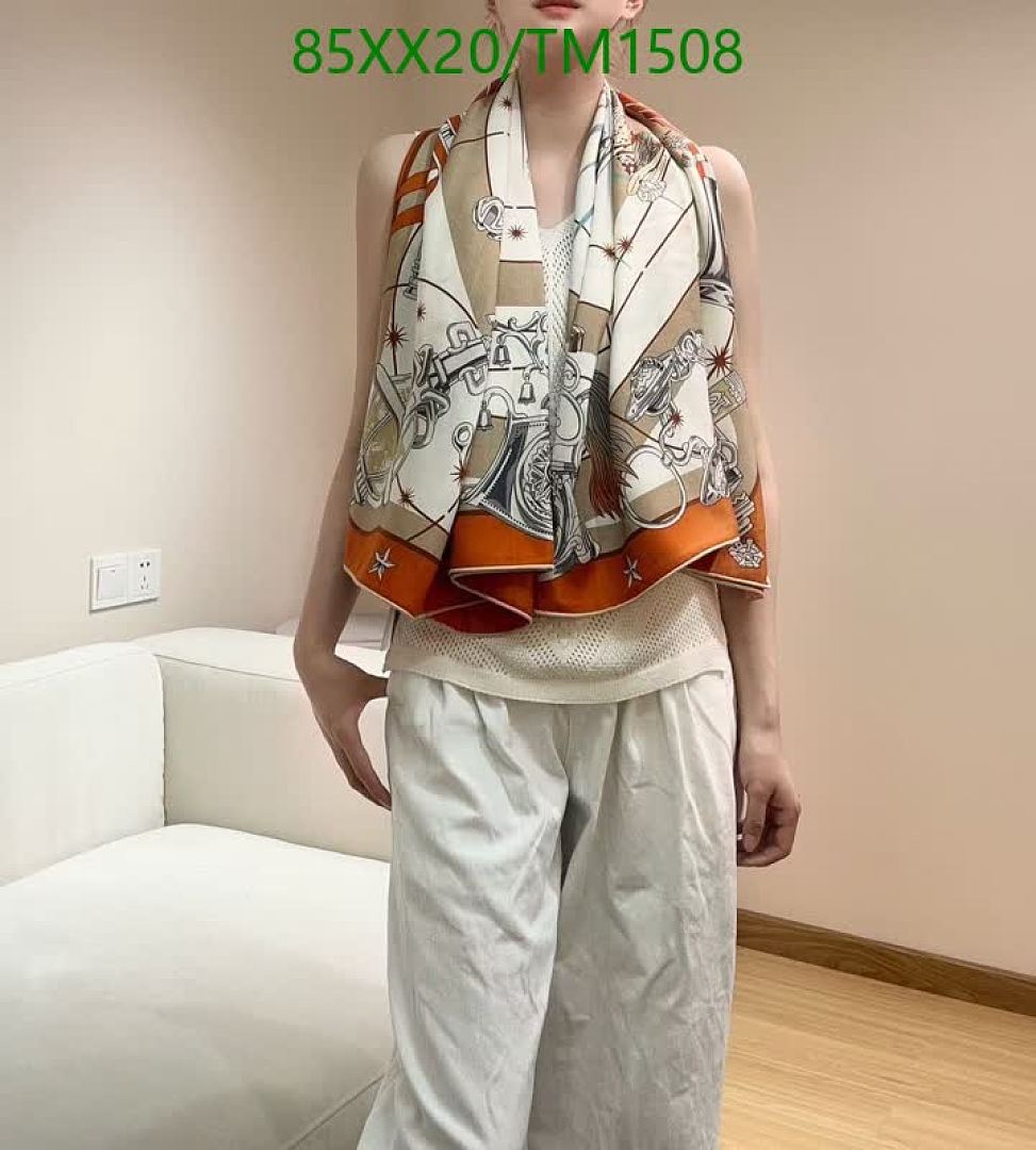Hermes-Scarf Code: TM1508 $: 85USD