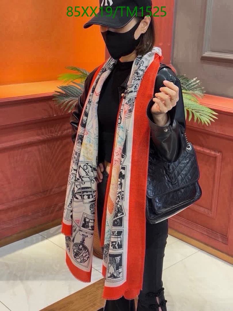 Hermes-Scarf Code: TM1525 $: 85USD