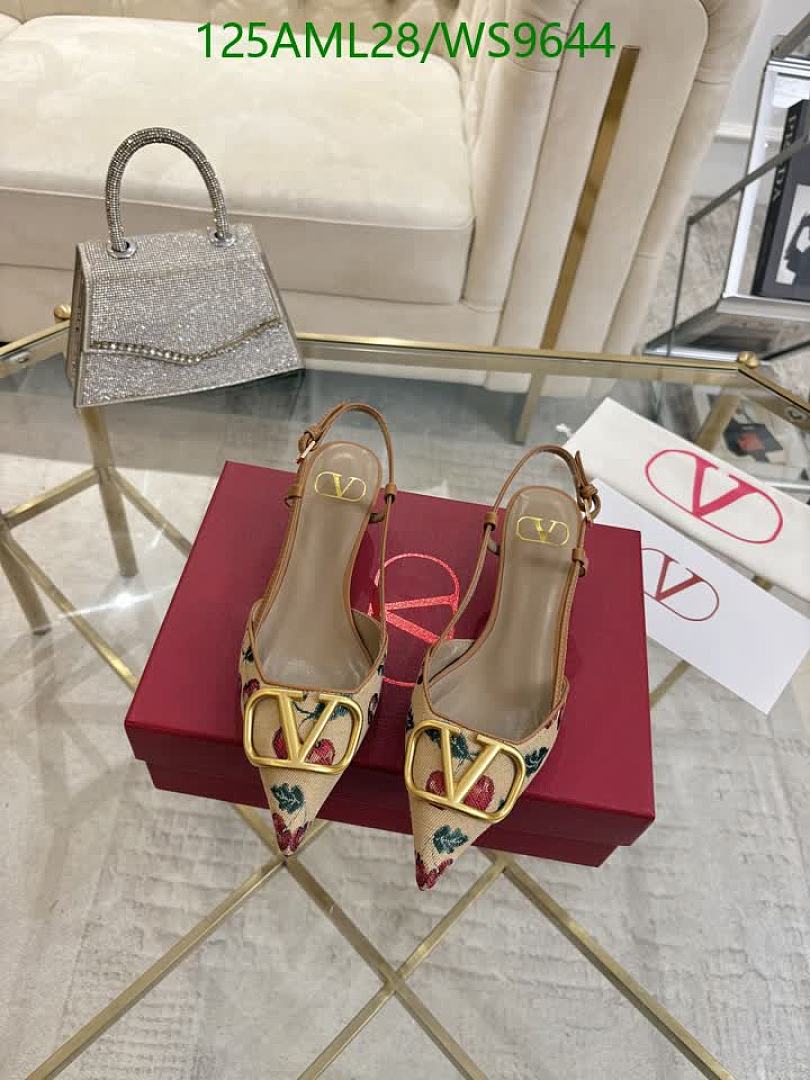 Valentino-Women Shoes Code: WS9644 $: 125USD