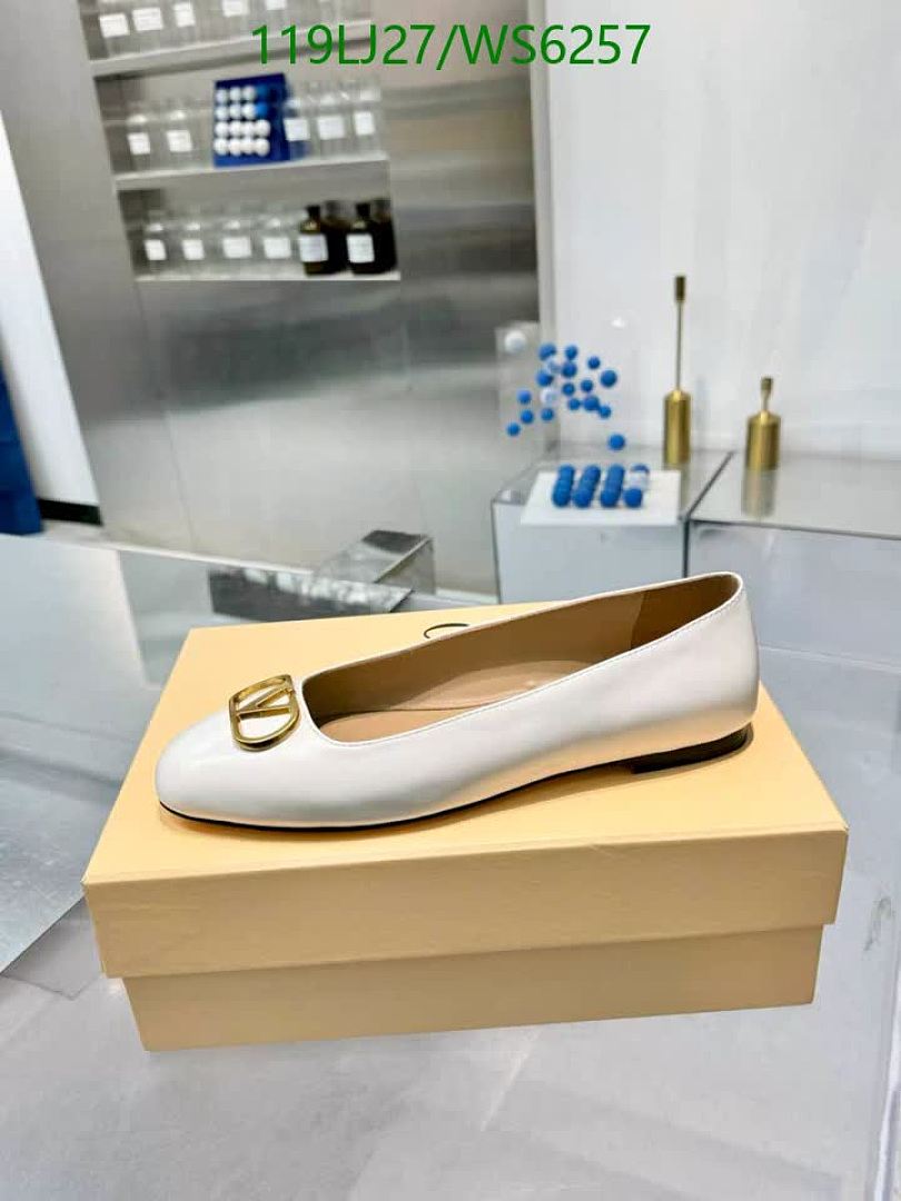 Valentino-Women Shoes Code: WS6257 $: 119USD