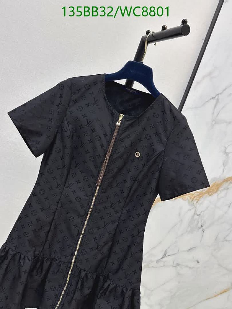 LV-Clothing Code: WC8801 $: 135USD