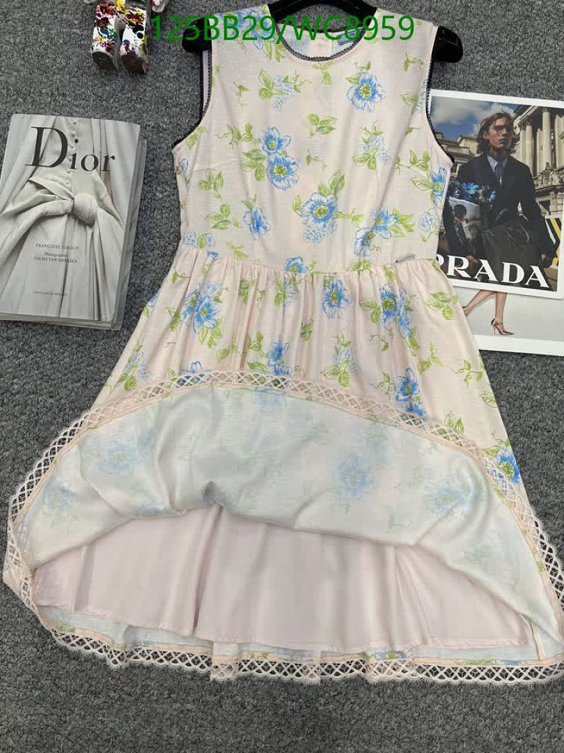 Prada-Clothing Code: WC8959 $: 125USD