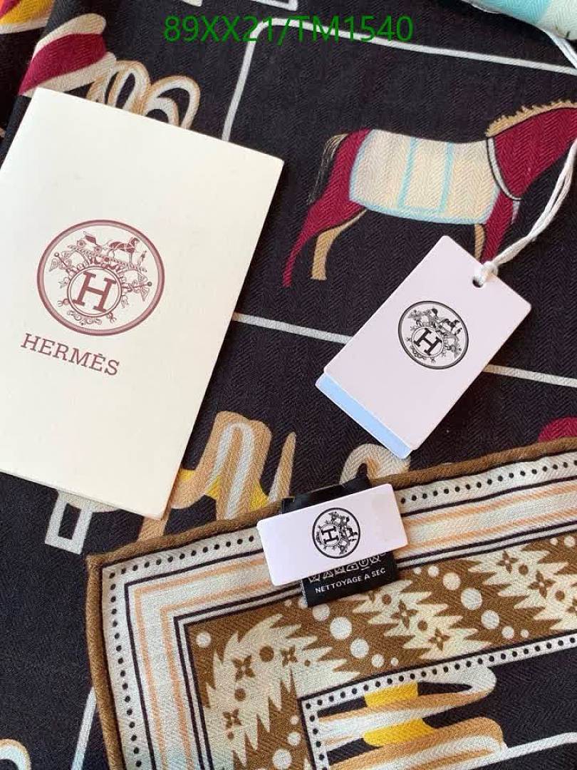 Hermes-Scarf Code: TM1540 $: 89USD