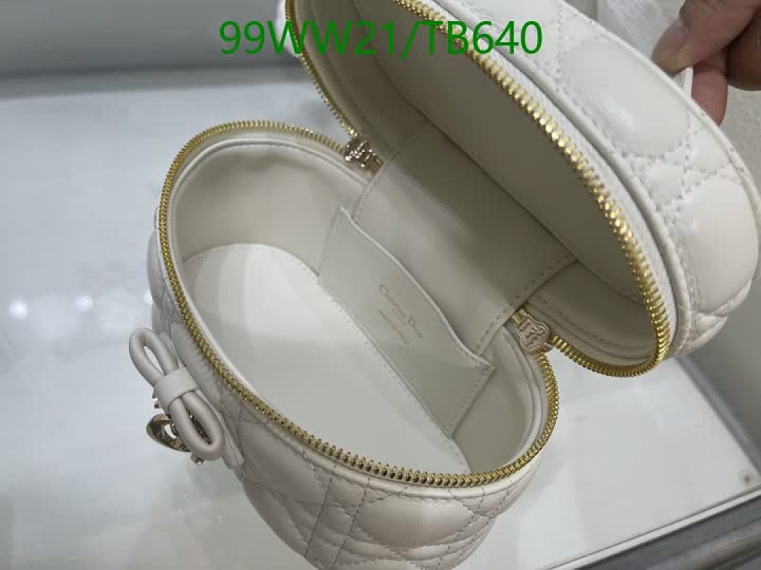 Dior-Bag-4A Quality Code: TB640 $: 99USD