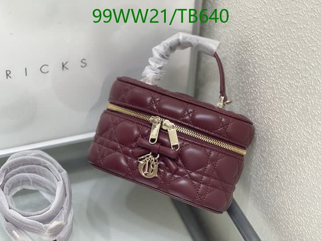 Dior-Bag-4A Quality Code: TB640 $: 99USD