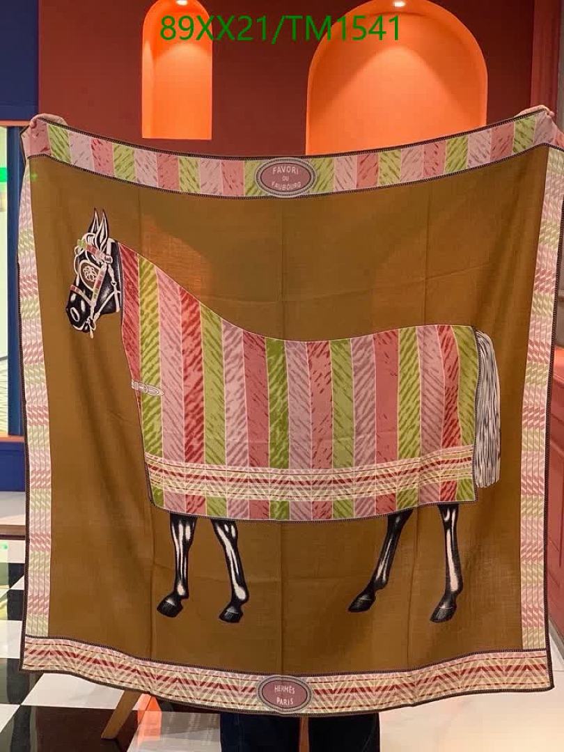 Hermes-Scarf Code: TM1541 $: 89USD