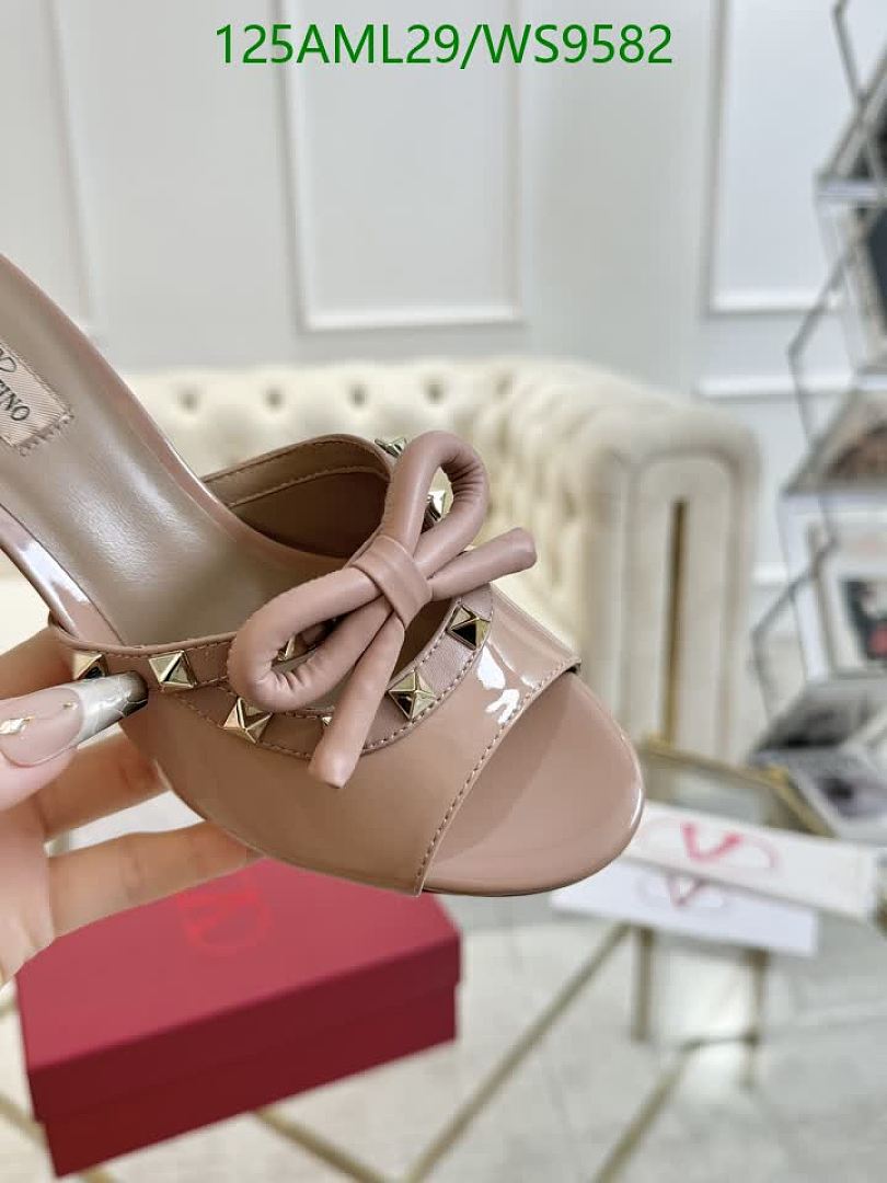 Valentino-Women Shoes Code: WS9582 $: 125USD