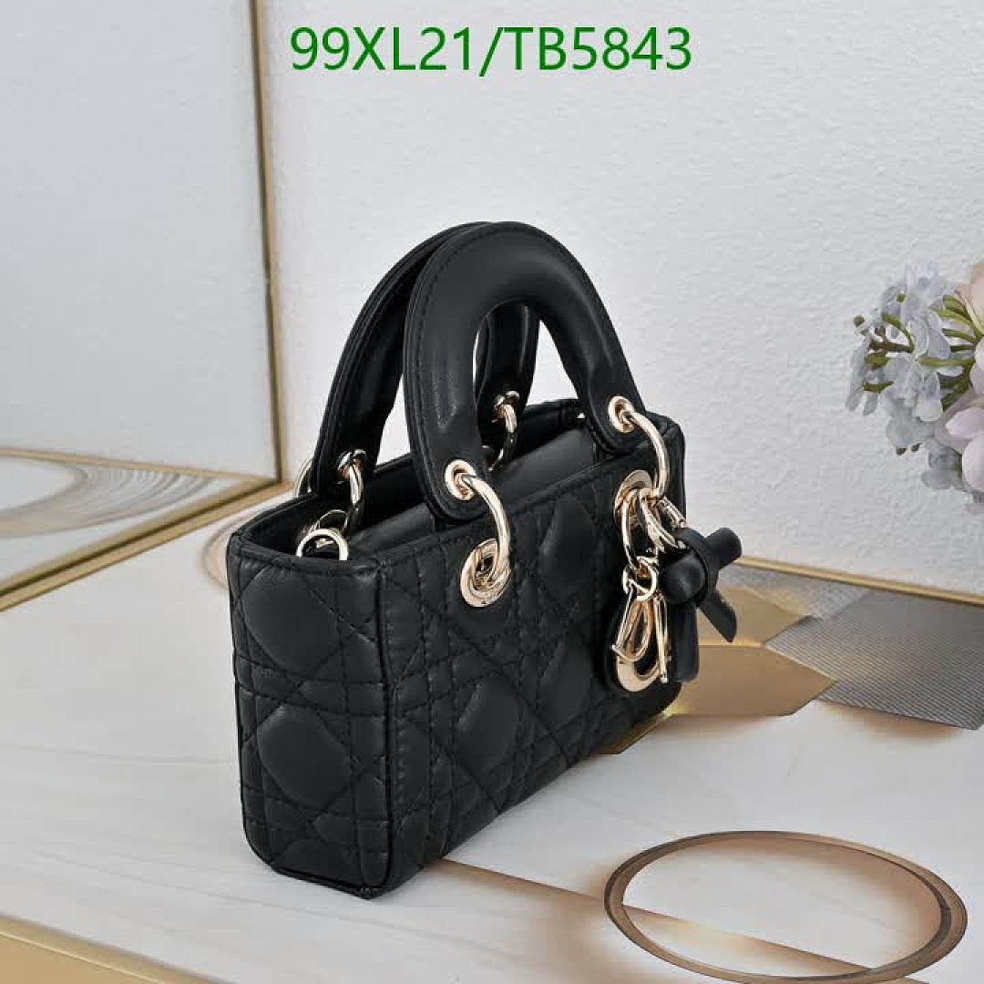 Dior-Bag-4A Quality Code: TB5843 $: 99USD