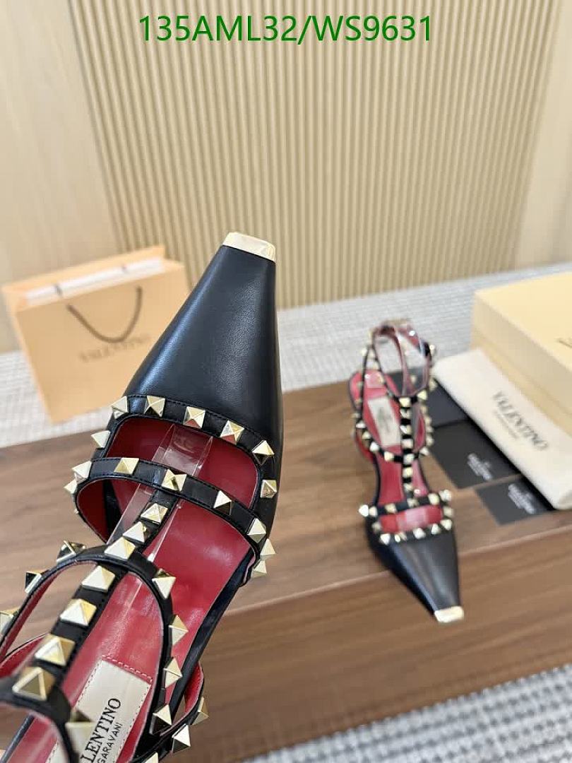 Valentino-Women Shoes Code: WS9631 $: 135USD