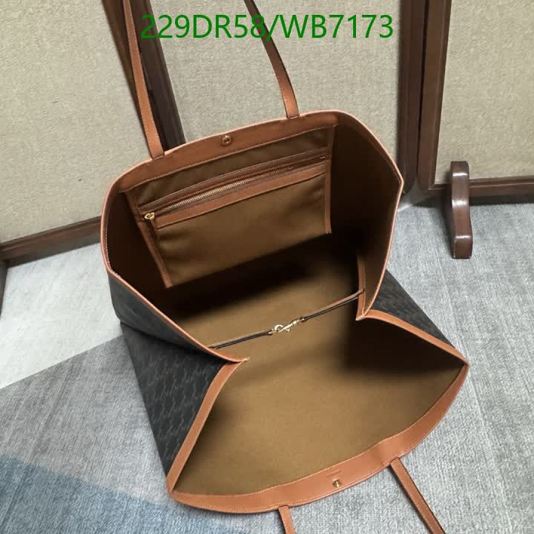 Celine-Bag-Mirror Quality Code: WB7173 $: 229USD