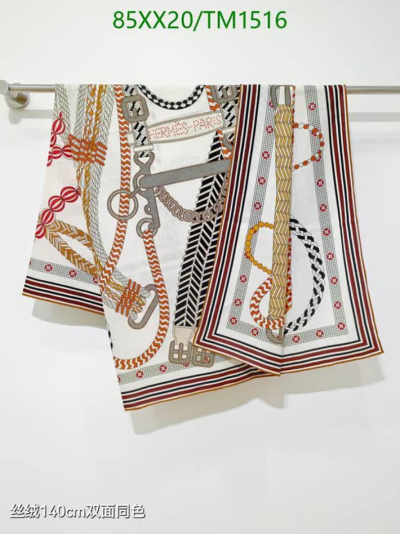 Hermes-Scarf Code: TM1516 $: 85USD
