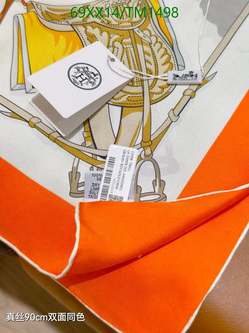 Hermes-Scarf Code: TM1498 $: 69USD